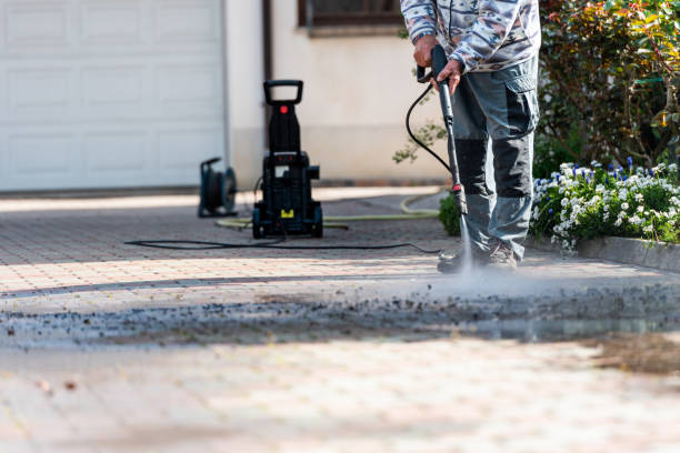 Best Sidewalk Pressure Washing  in Delano, CA